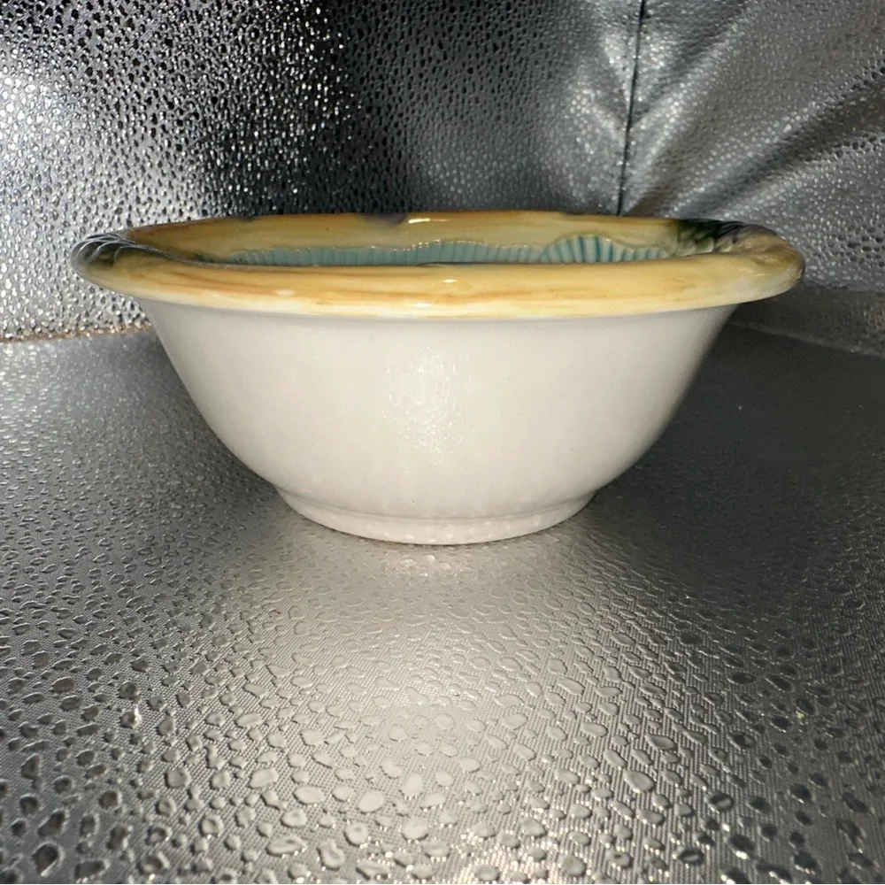 Williams Sonoma Ceramic asparagus dessert Bowl